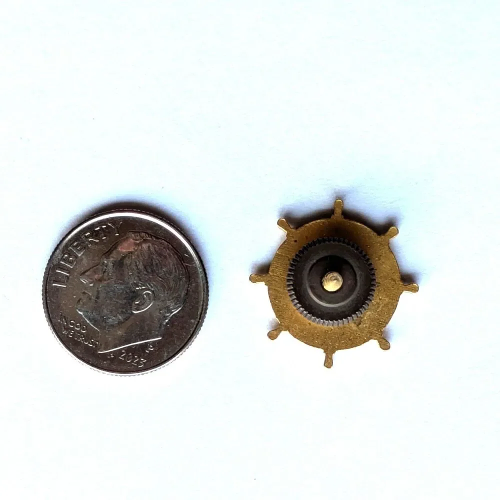 VTG Evinrude Boating Foundation 1000 Hour Club Ship Wheel Gold Tone Lapel Pin